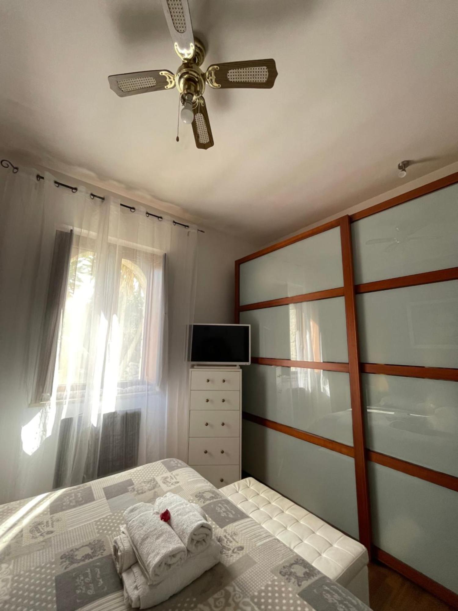 Villa Dama Чистернино Екстериор снимка